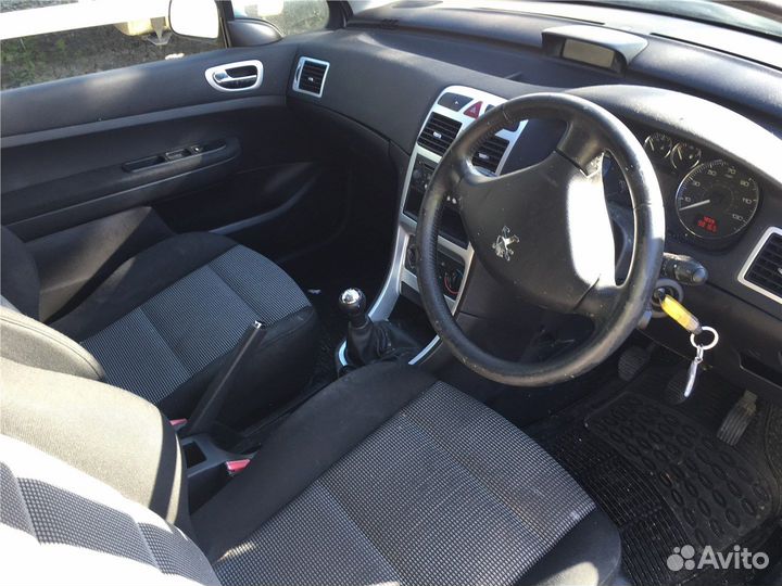 Разбор на запчасти Peugeot 307
