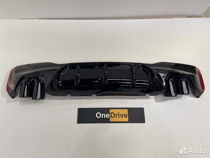 BMW 5 G30 диффузор М5 + насадки на глушитель