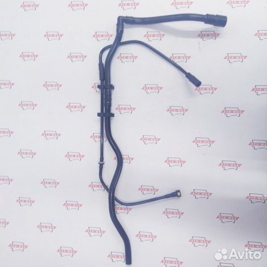 Труба, масло дренаж (5258273 / 6745-21-7181 / 6745