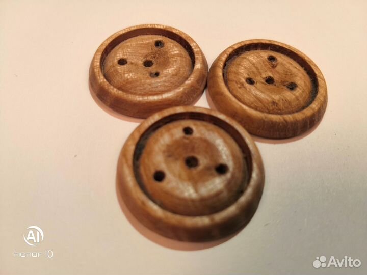 Деревянные пуговицы