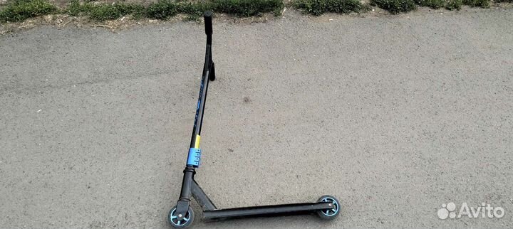 Трюковой самокат