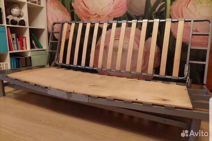 Диван двухместный