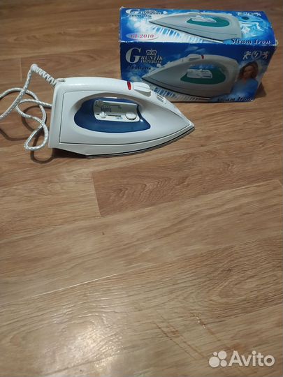 Утюг новый