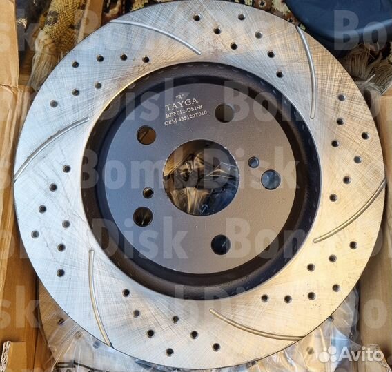 Тормозные диски с перфорацией и насечками tayga