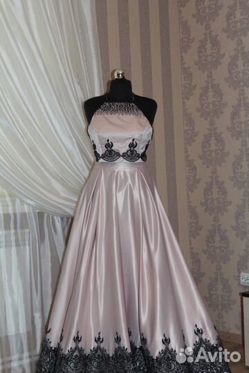 Платье вечернее