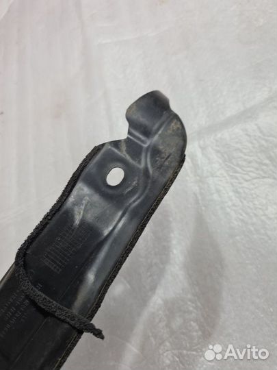 Пыльник крыла левый Kia Rio 3 2013