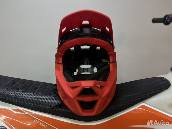 Шлем велосипедный (эндуро,кросс)