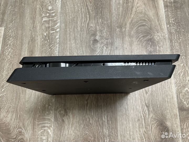 Sony playstation 4 Slim