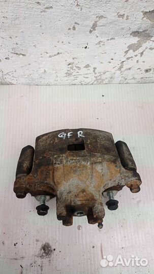 Суппорт тормозной передний правый Аутлендер 3