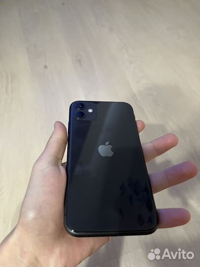 iPhone 11, 64 ГБ