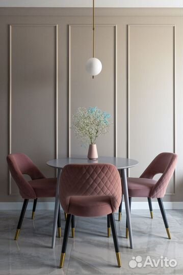 Угловая кухня под потолок на заказ