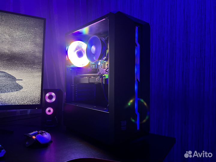 I5 3570/ RX 570/ 16GB RAM/ SSD 250GB HDD 500GB