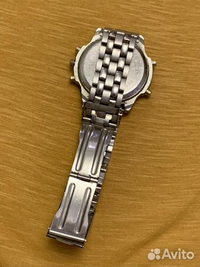 Часы sharp из 90-х.Оригинал