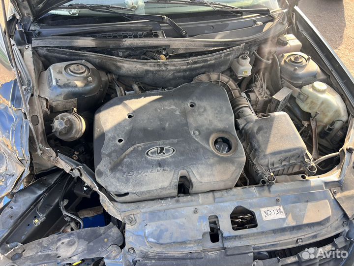 LADA Priora 1.6 МТ, 2015, битый, 197 747 км