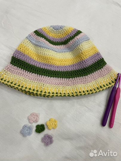 Вязанная панама