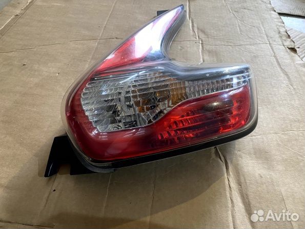 Фонарь задний правый рестайлинг Nissan Juke