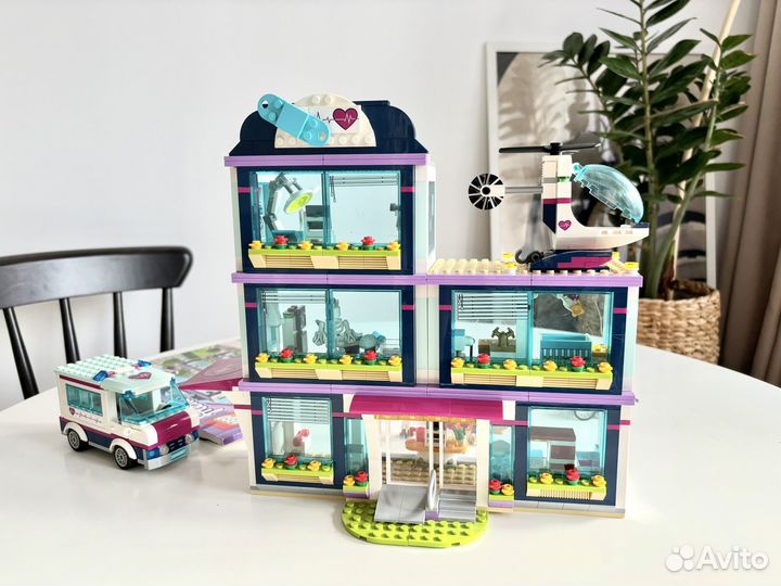 Lego friends Больница 41318