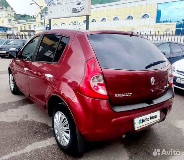 Renault Sandero 1.6 AT, 2012, 176 150 км