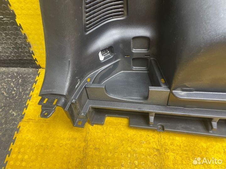 Б/У Обшивка багажника - В хорошем состоянииn