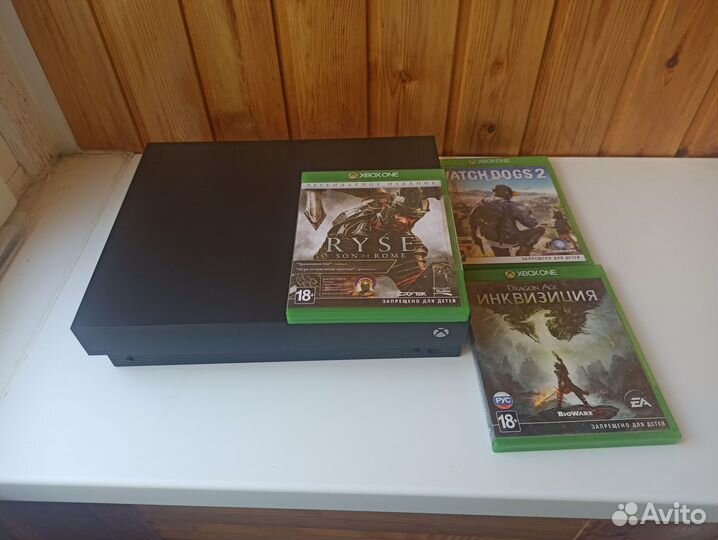 X box one x 1tb