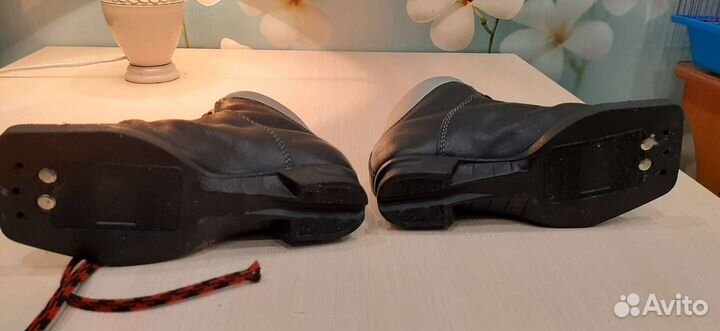 Ботинки лыжные детские