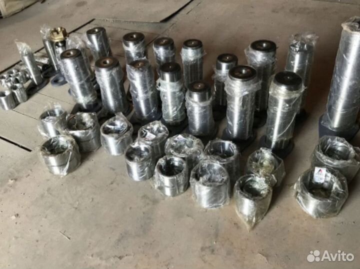 Втулки пальцев ковша