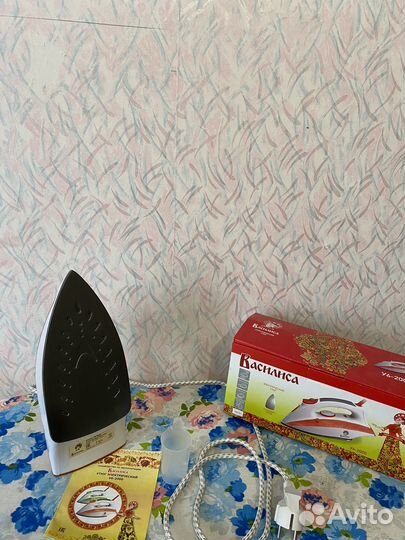 Утюг новый