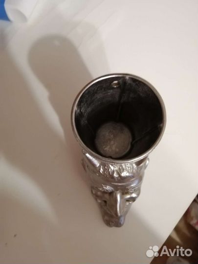 Карандашница с лицом черта