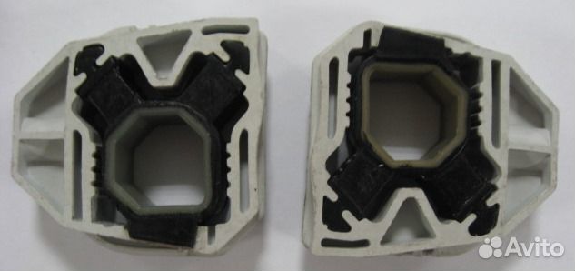 Подушка радиатора двс боковая Golf 5 Octavia Polo