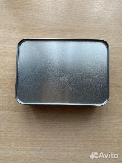 Жестяная коробка 14/10/4 см новая