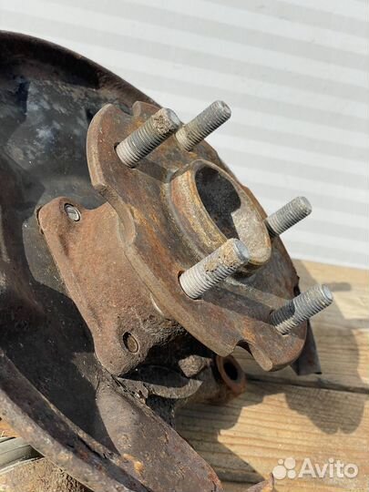 Ступица задняя левая Geely Emgrand x7