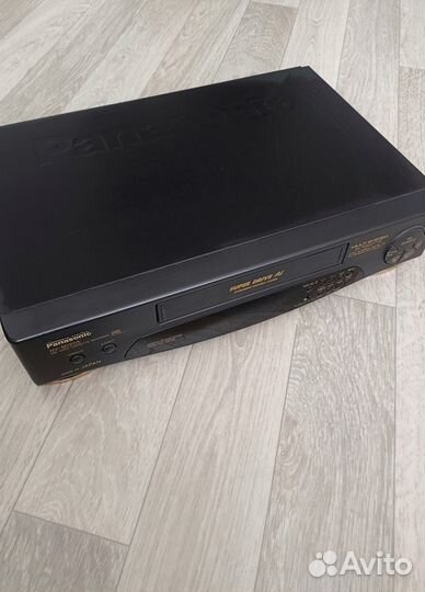 Продам Видеомагнитофон Panasonic NV-SD205