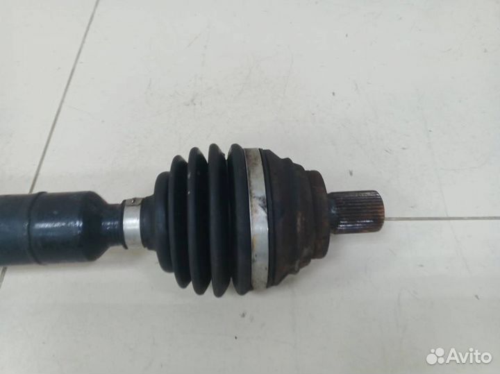 Привод передний правый Skoda Octavia A7 2013