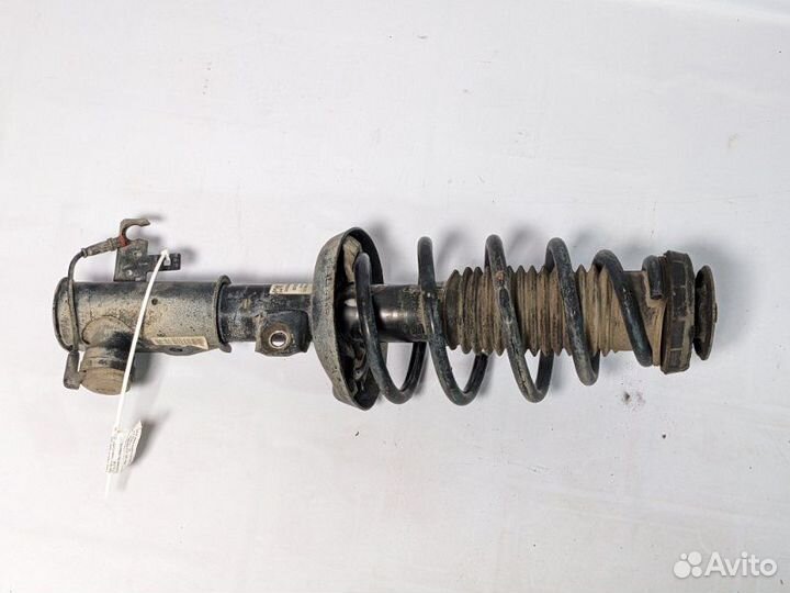 Стойка подвески передняя правая Opel Astra J седан