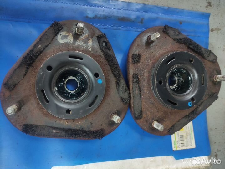 Опорный подшипник аммортизатора 48609-05030