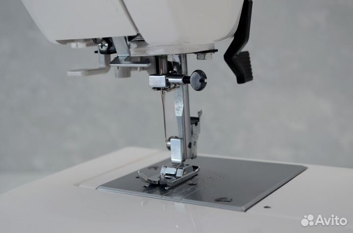 Швейная машинка janome 415