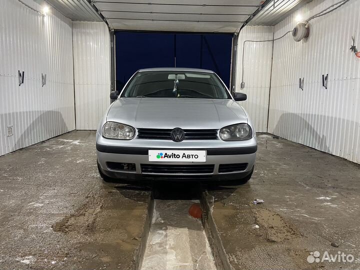 Volkswagen Golf 1.6 МТ, 2001, 231 000 км