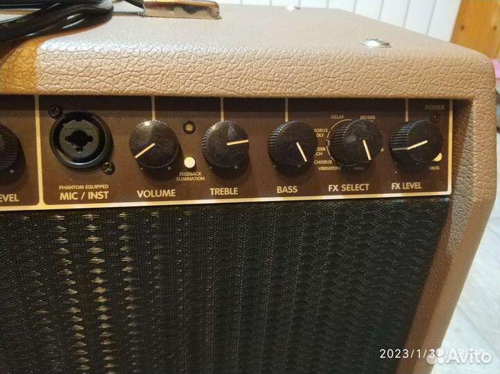 Гитарный комбоусилитель fender