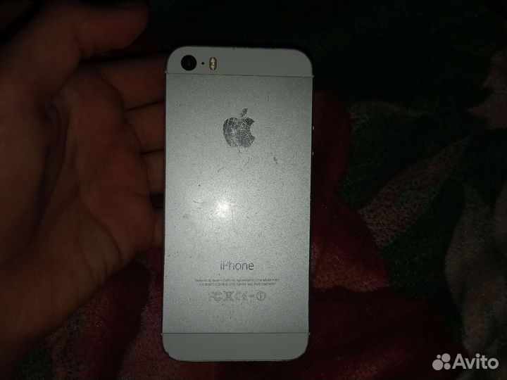 Телефон iPhone 5s рабочий