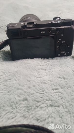 Продам фотоаппарат sony a6600 kit 18-135
