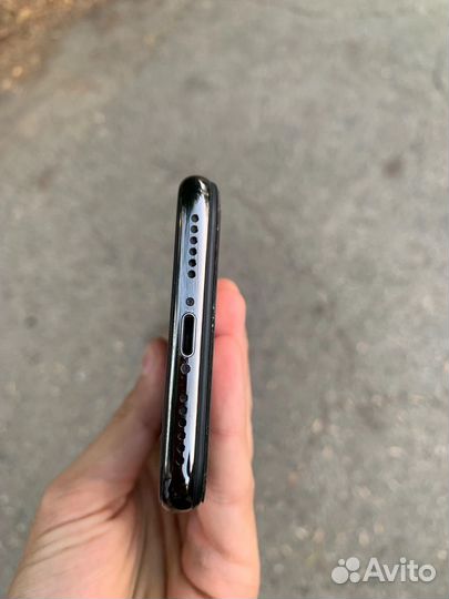 Телефон айфон х