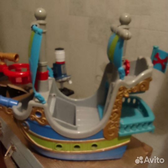 Пиратский корабль