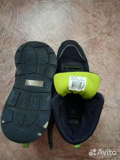 Кроссовки доя мальчика 36