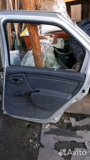 Дверь задняя правая Renault Logan 2012г 1.6