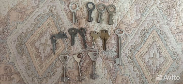 Ключи для замков СССР дверные ключи, мебельные