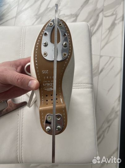 Фигурные коньки edea Overture 205