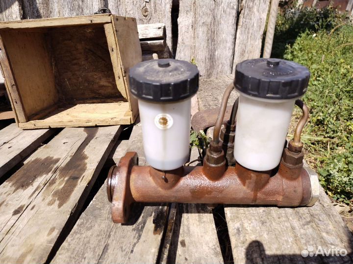 Главный тормозной цилиндр УАЗ 3303