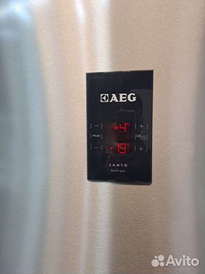 Холодильник AEG