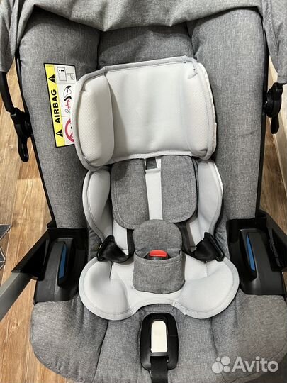 Коляска автолюлька