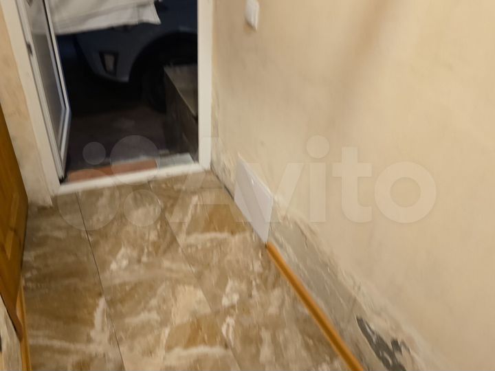 Комната 10 м² в 1-к., 1/2 эт.